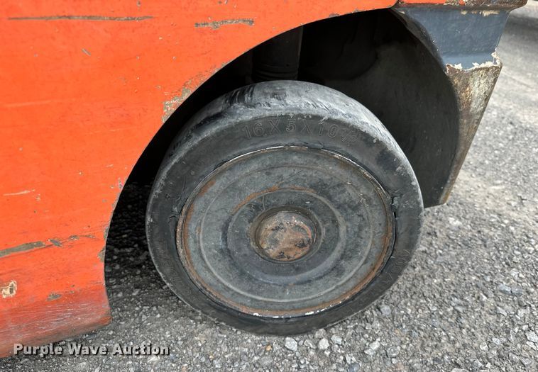 image for item EJ8867 2009 Toyota  8FGCU25 forklift