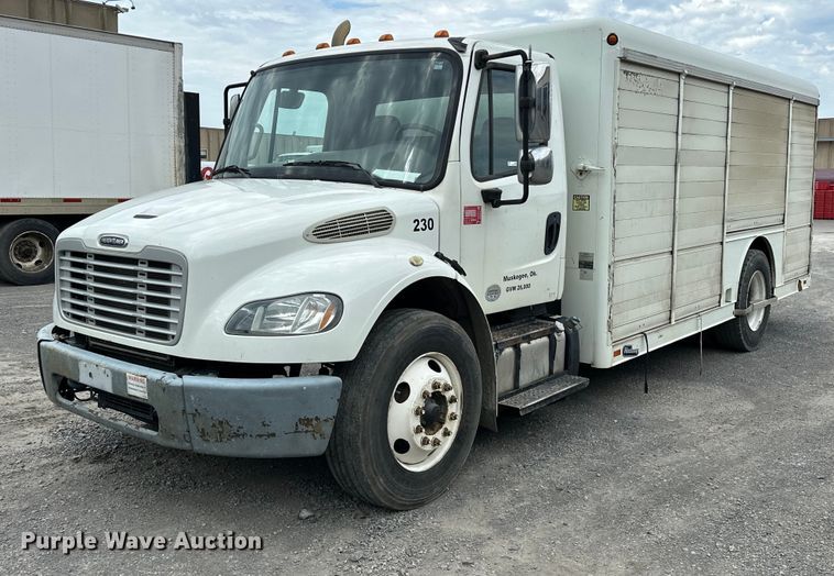 image for item EJ8868 2013 Freightliner  M2 delivery truck