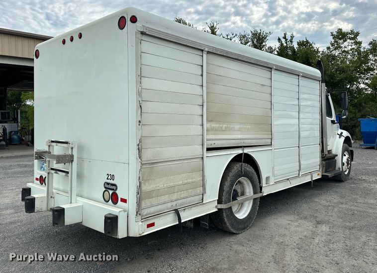 image for item EJ8868 2013 Freightliner  M2 delivery truck