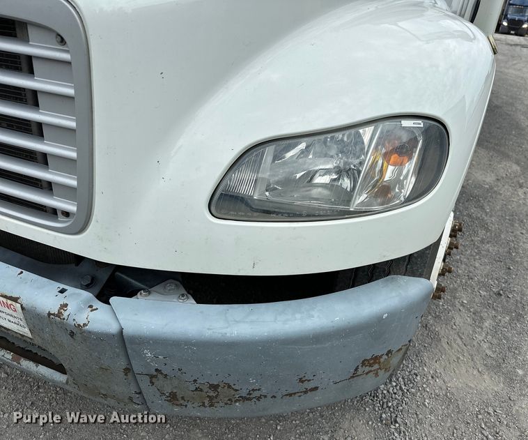 image for item EJ8868 2013 Freightliner  M2 delivery truck