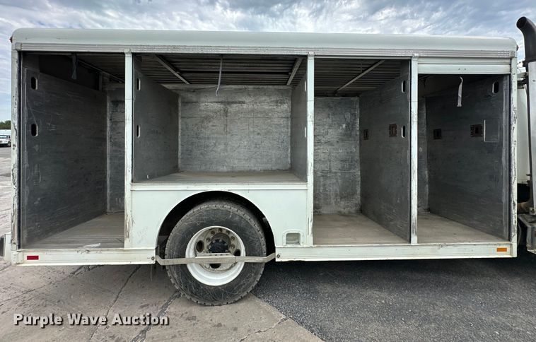 image for item EJ8868 2013 Freightliner  M2 delivery truck