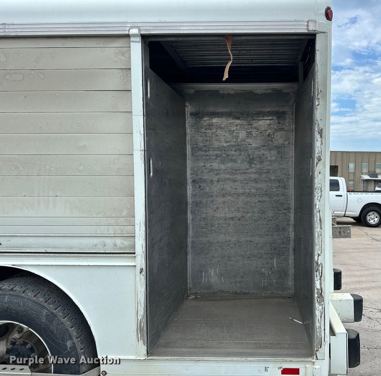 image for item EJ8868 2013 Freightliner  M2 delivery truck