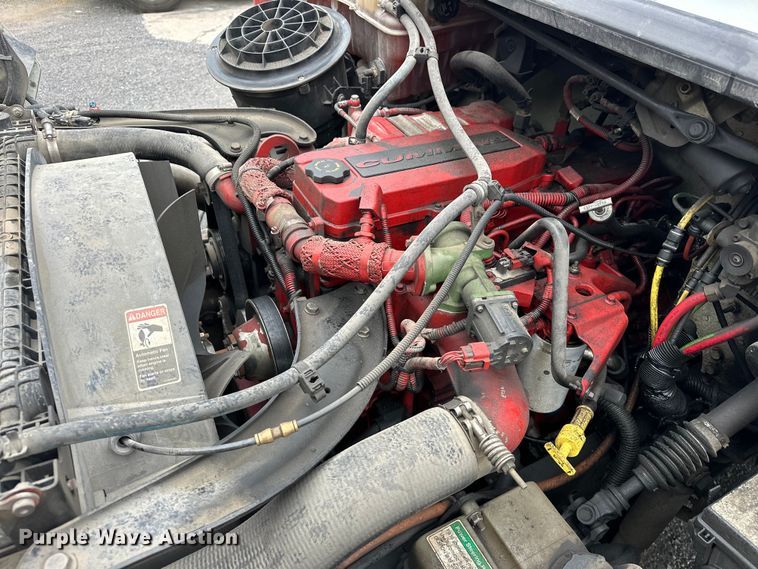 image for item EJ8868 2013 Freightliner  M2 delivery truck