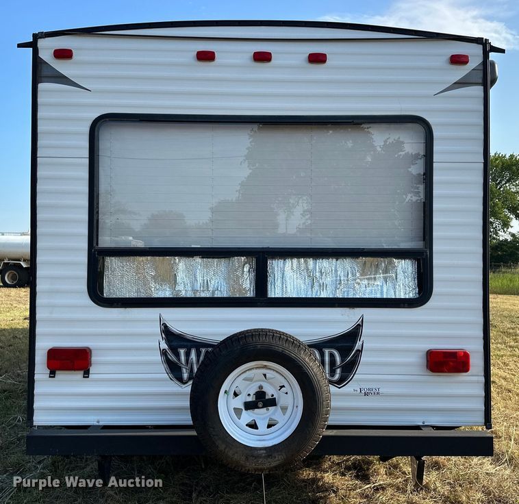 image for item EJ8905 2014 Wildwood   Forrest River X-Lite camper