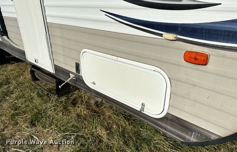 image for item EJ8905 2014 Wildwood   Forrest River X-Lite camper