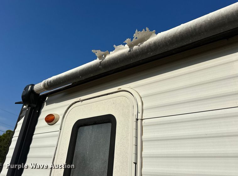 image for item EJ8905 2014 Wildwood   Forrest River X-Lite camper