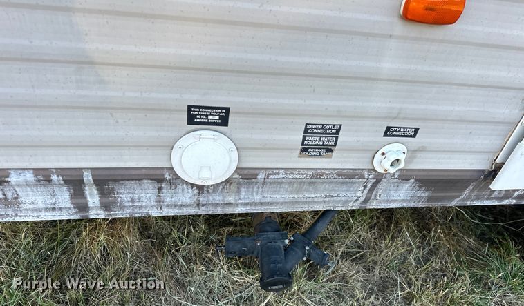 image for item EJ8905 2014 Wildwood   Forrest River X-Lite camper