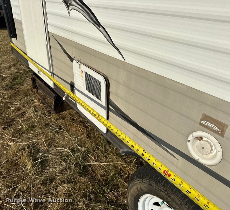 image for item EJ8905 2014 Wildwood   Forrest River X-Lite camper