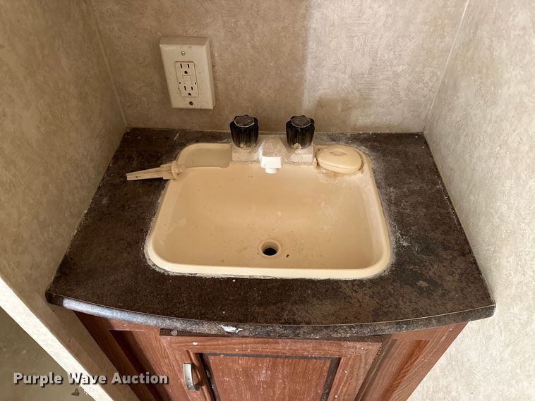 image for item EJ8905 2014 Wildwood   Forrest River X-Lite camper