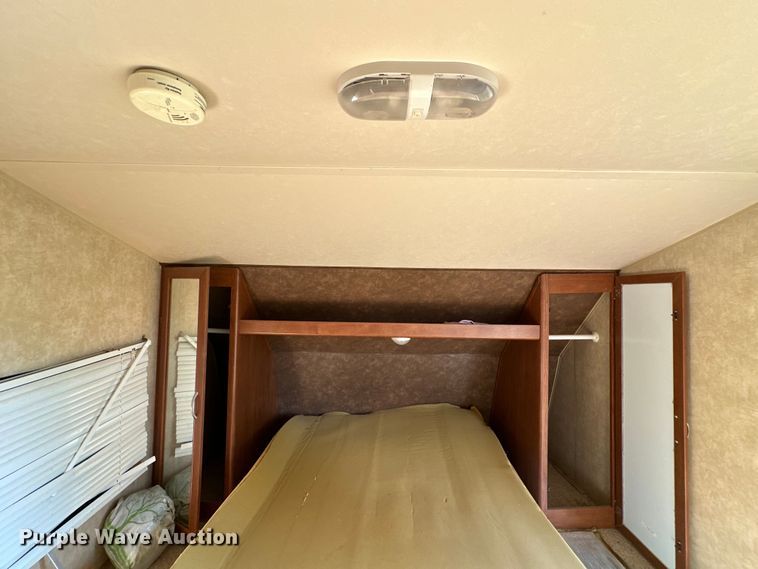 image for item EJ8905 2014 Wildwood   Forrest River X-Lite camper