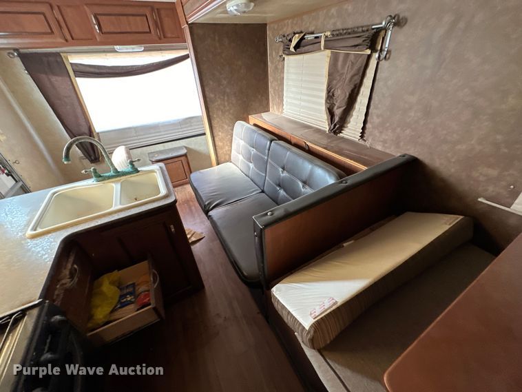 image for item EJ8905 2014 Wildwood   Forrest River X-Lite camper