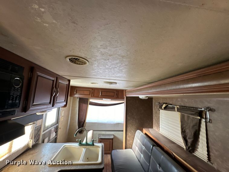 image for item EJ8905 2014 Wildwood   Forrest River X-Lite camper