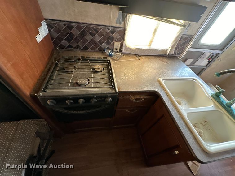 image for item EJ8905 2014 Wildwood   Forrest River X-Lite camper