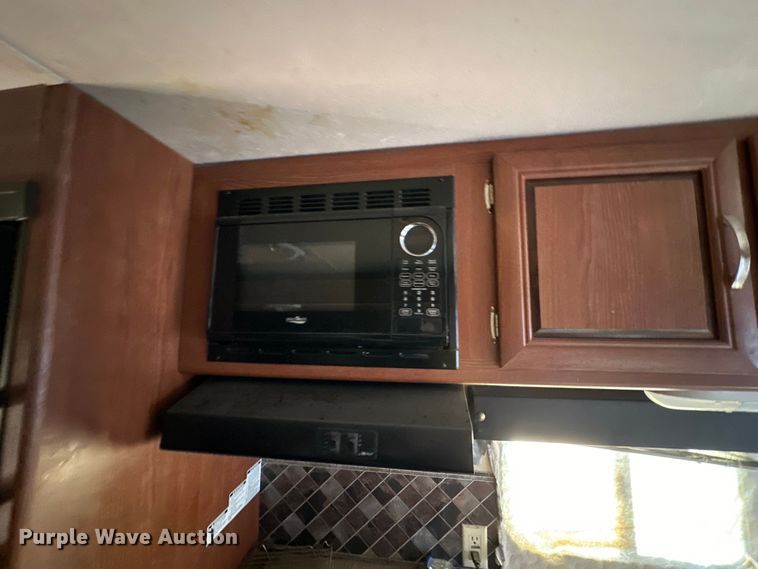 image for item EJ8905 2014 Wildwood   Forrest River X-Lite camper