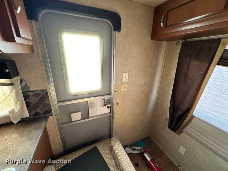 image for item EJ8905 2014 Wildwood   Forrest River X-Lite camper