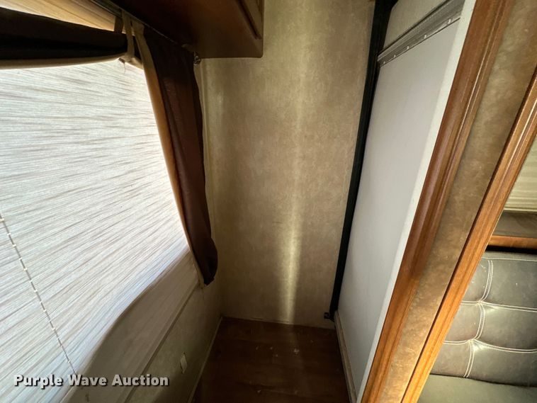 image for item EJ8905 2014 Wildwood   Forrest River X-Lite camper