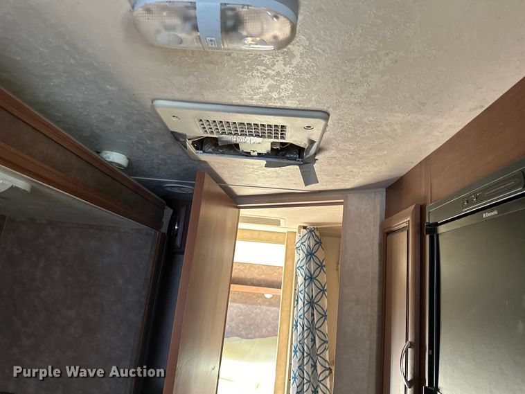 image for item EJ8905 2014 Wildwood   Forrest River X-Lite camper