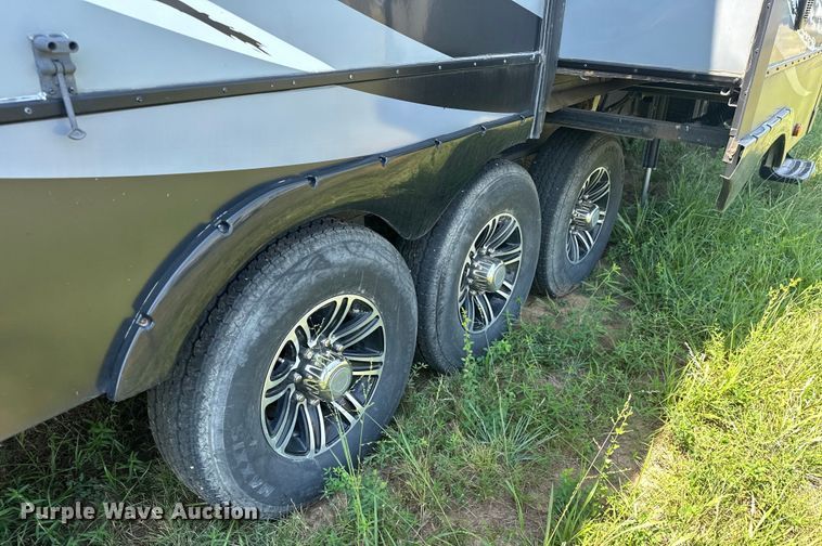 image for item EJ8911 2014 Heartland  4100 Cyclone  toy hauler camper