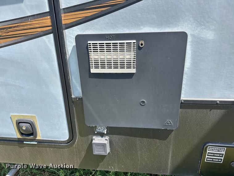 image for item EJ8911 2014 Heartland  4100 Cyclone  toy hauler camper