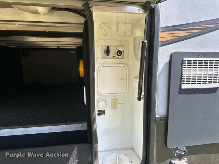 image for item EJ8911 2014 Heartland  4100 Cyclone  toy hauler camper