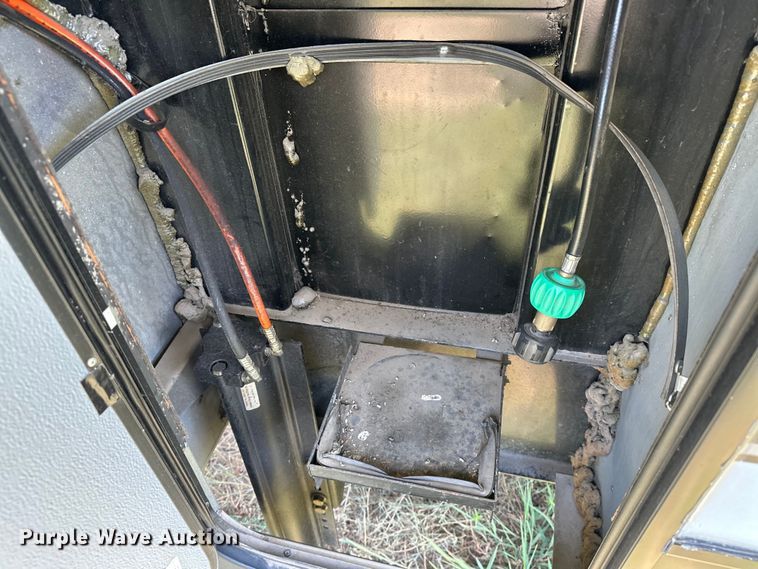 image for item EJ8911 2014 Heartland  4100 Cyclone  toy hauler camper