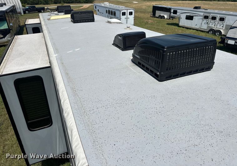 image for item EJ8911 2014 Heartland  4100 Cyclone  toy hauler camper