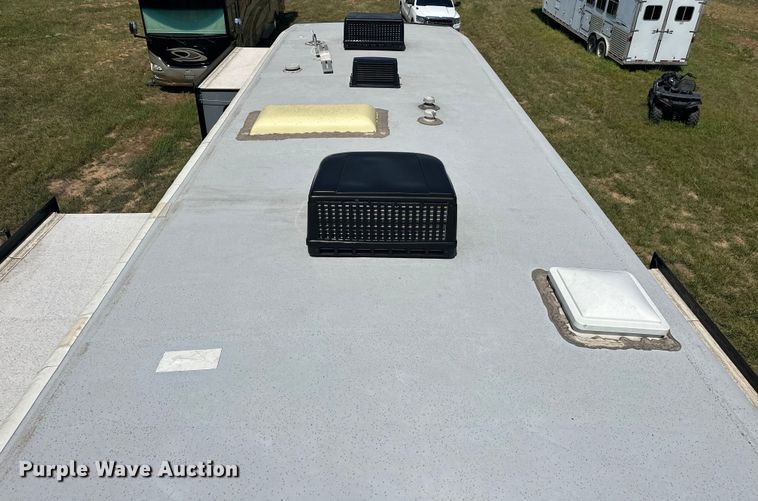 image for item EJ8911 2014 Heartland  4100 Cyclone  toy hauler camper