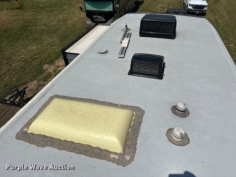 image for item EJ8911 2014 Heartland  4100 Cyclone  toy hauler camper