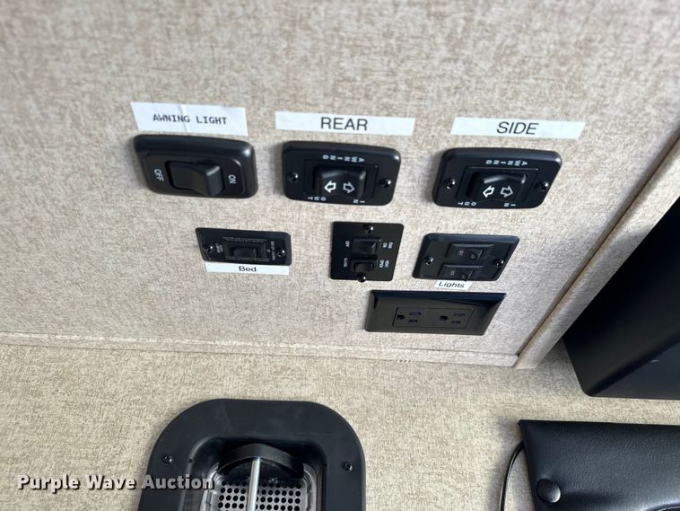 image for item EJ8911 2014 Heartland  4100 Cyclone  toy hauler camper