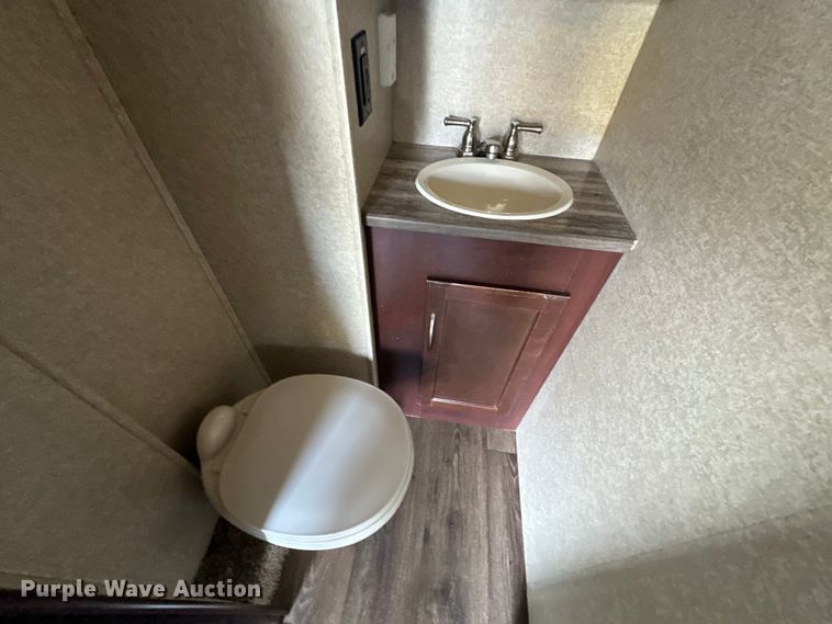 image for item EJ8911 2014 Heartland  4100 Cyclone  toy hauler camper