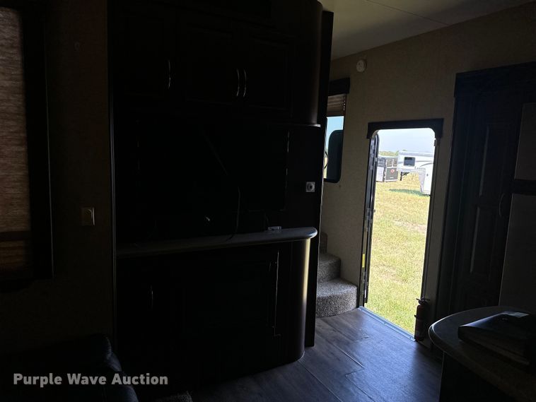 image for item EJ8911 2014 Heartland  4100 Cyclone  toy hauler camper