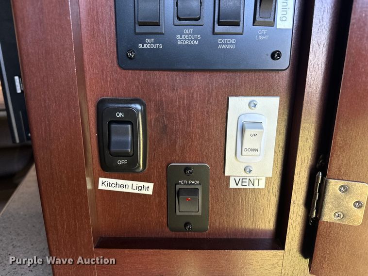 image for item EJ8911 2014 Heartland  4100 Cyclone  toy hauler camper