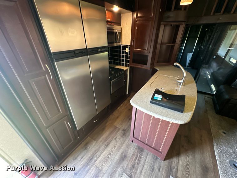 image for item EJ8911 2014 Heartland  4100 Cyclone  toy hauler camper