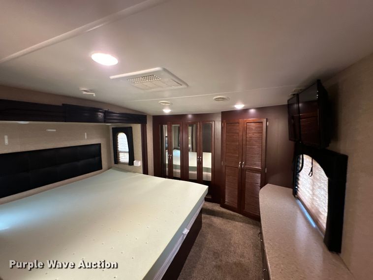 image for item EJ8911 2014 Heartland  4100 Cyclone  toy hauler camper