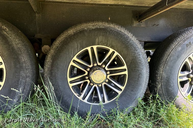 image for item EJ8911 2014 Heartland  4100 Cyclone  toy hauler camper