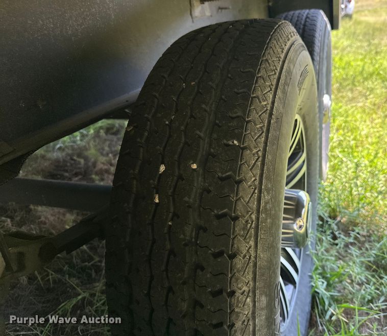 image for item EJ8911 2014 Heartland  4100 Cyclone  toy hauler camper