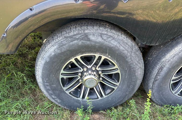 image for item EJ8911 2014 Heartland  4100 Cyclone  toy hauler camper