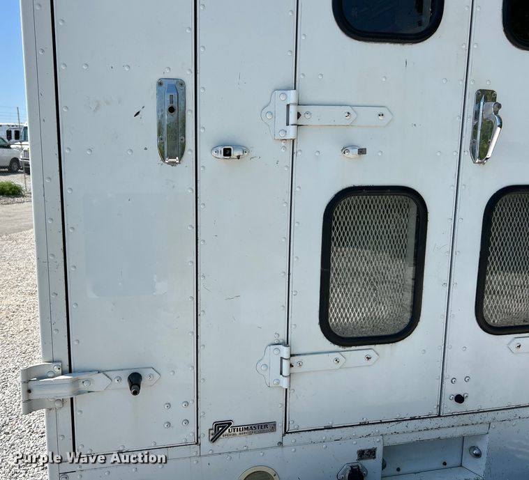 image for item EK3065 1999 Freightliner  MT45 delivery truck