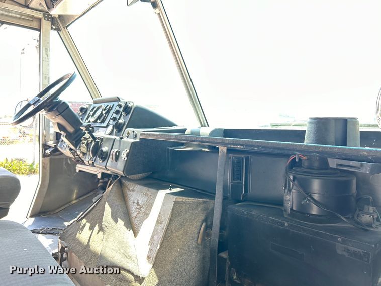 image for item EK3065 1999 Freightliner  MT45 delivery truck