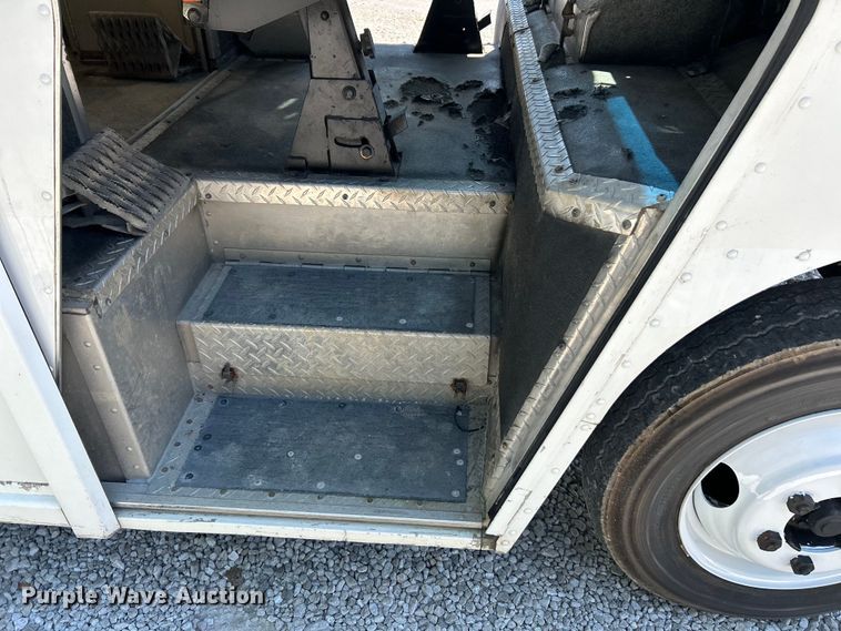 image for item EK3065 1999 Freightliner  MT45 delivery truck