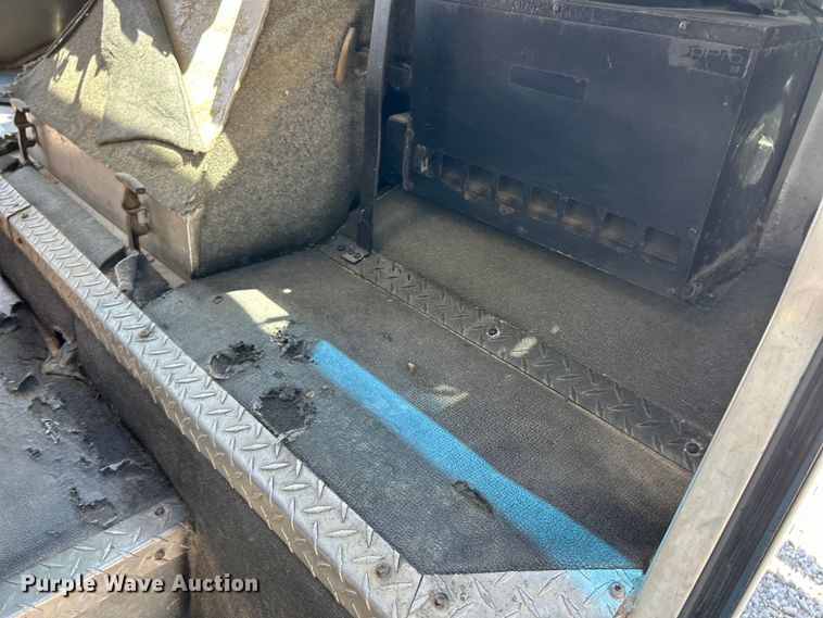 image for item EK3065 1999 Freightliner  MT45 delivery truck