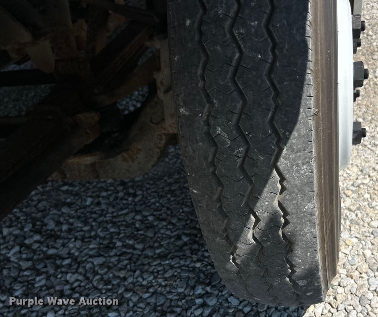 image for item EK3065 1999 Freightliner  MT45 delivery truck