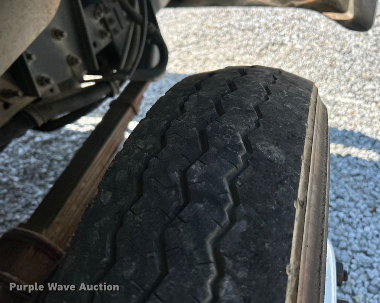 image for item EK3065 1999 Freightliner  MT45 delivery truck