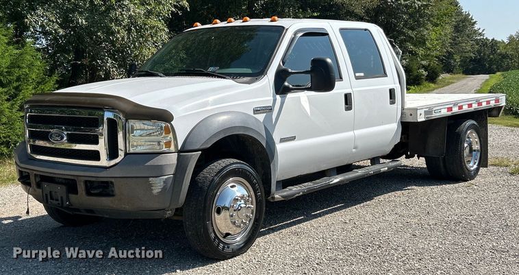 image for item EK3211 2005 Ford F550 Super Duty XL Crew Cab flatbed truck