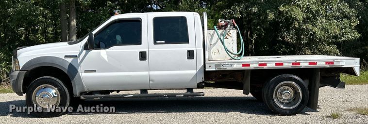 image for item EK3211 2005 Ford F550 Super Duty XL Crew Cab flatbed truck