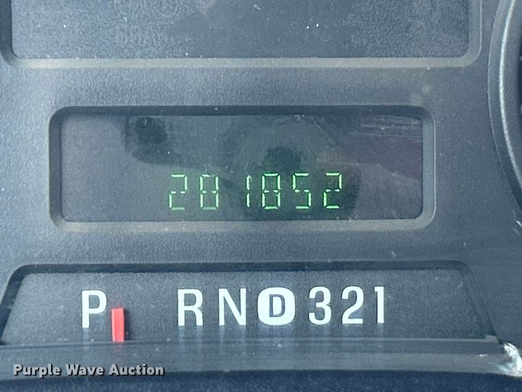 image for item EK3211 2005 Ford F550 Super Duty XL Crew Cab flatbed truck