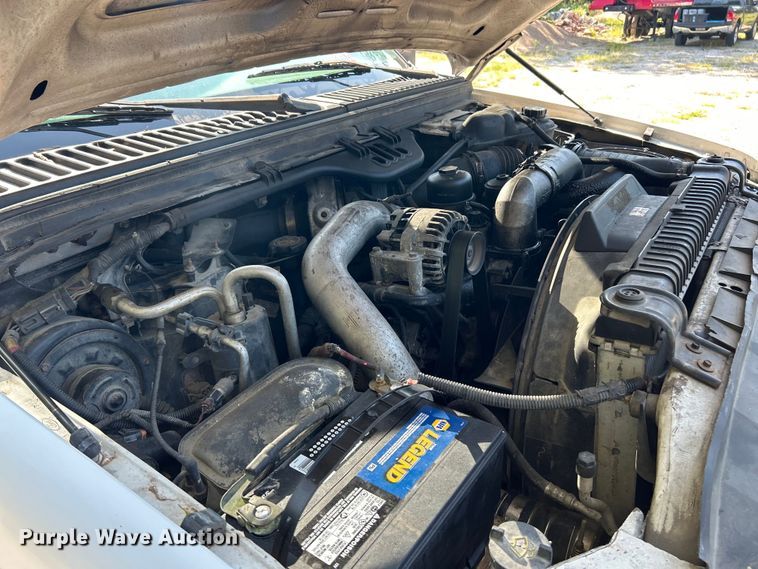 image for item EK3211 2005 Ford F550 Super Duty XL Crew Cab flatbed truck