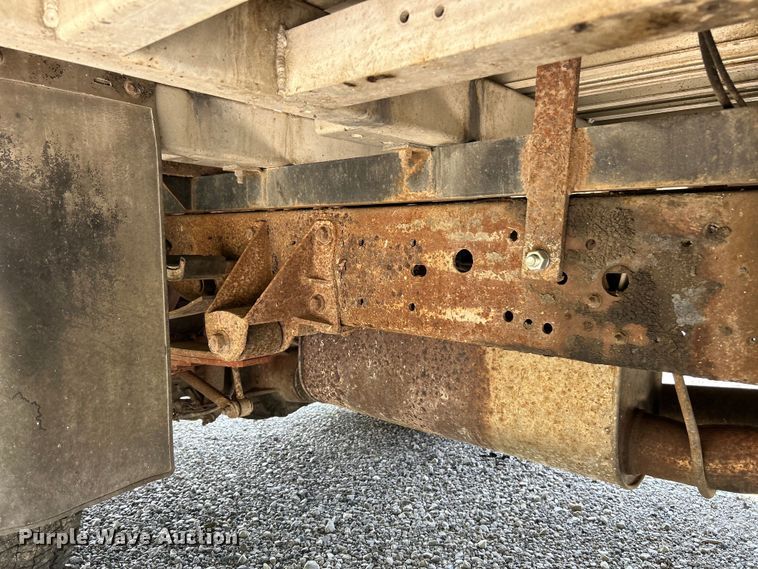 image for item EK3211 2005 Ford F550 Super Duty XL Crew Cab flatbed truck