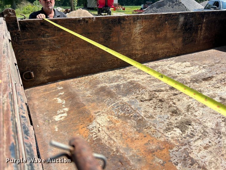 image for item EK3218 2006 Baker Built RP14HD dump trailer