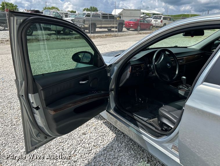 image for item EK4668 2006 BMW 330XI 